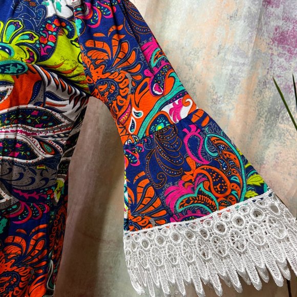 📌WinWin Great Color Combination Half Sleeves Tunic w/ Lace and Elastic Neckline - Picture 5 of 15